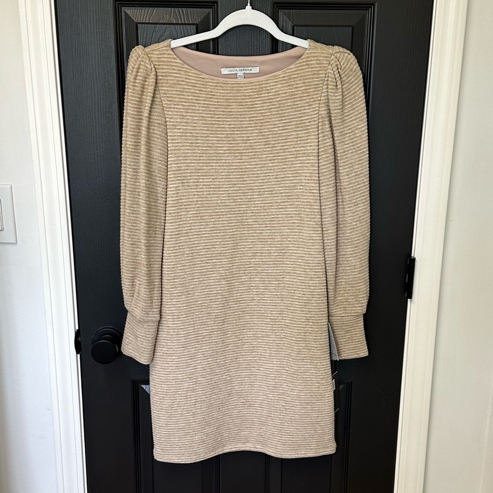 Julia Jordan - Long Sleeve Sheath Sweater Dress - Oatmeal - Size 2 - NWT